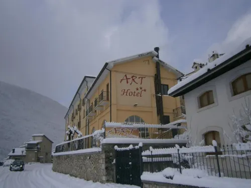 Art Hotel فنادق في Pescasseroli