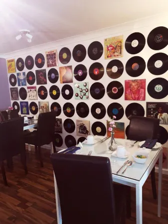 Harmony Bed and Breakfast Отели в г. Дейнтон