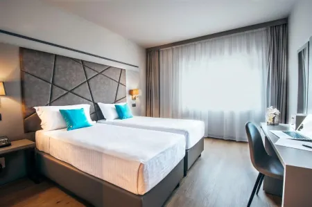 DC Hotel International