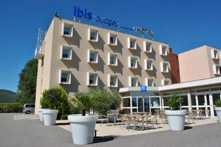 Ibis Budget Loriol le Pouzin Отели в г. Шомерак