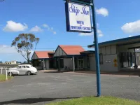 Ship Inn Motel Hotels in 