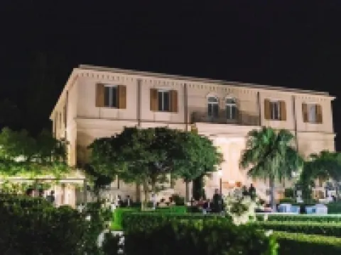 วิลล่าปูเลโย โรงแรมในเมสซีนา