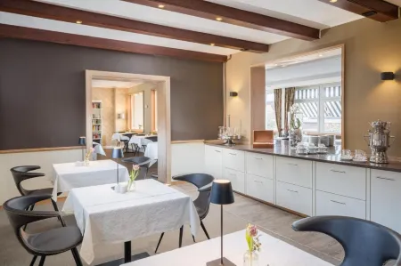 Akzent Hotel Dorn Отели в г. Эпенвёрден