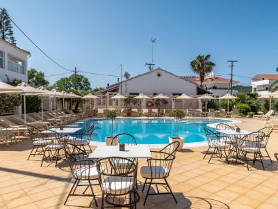 Metaxa Apartments