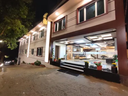 Beverly Villa Отели в г. Ути