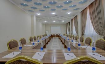 Shah Palace Hotel