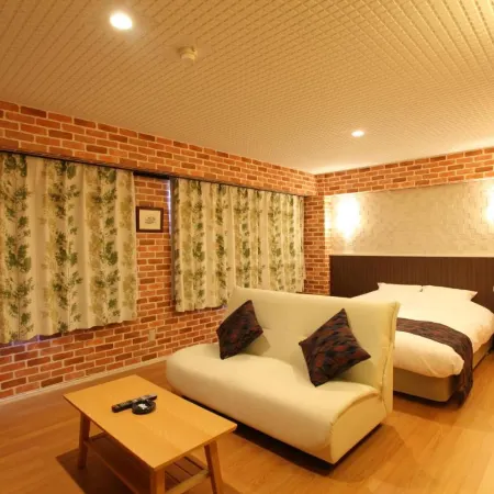 Town Hotel 41