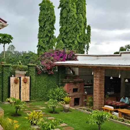 Sprunger Avenue - Tulia Homes