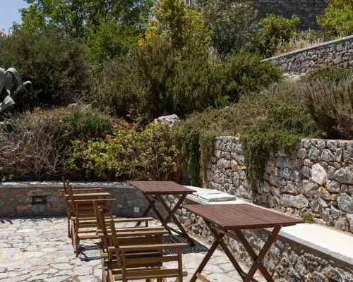 Petritis Guesthouse Hotels in Itilo