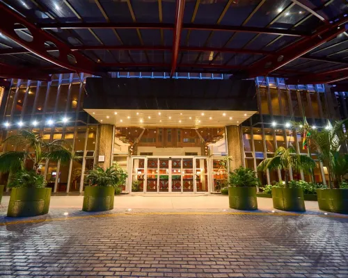 Monomotapa Hotels in Harare