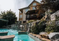 Hotel Chateau Bromont - Kolam Renang