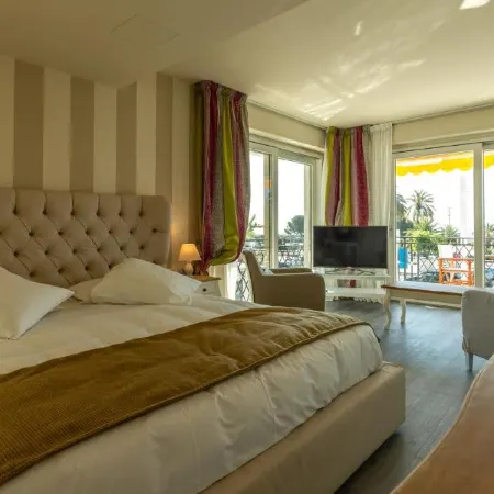 La Dolce Vita Hotel