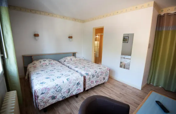 聖- 貝努瓦餐廳酒店