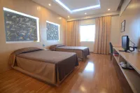 Charoen Hotel Hotels near Wat PA Nong Hai