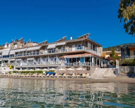 Nelly's Apartments Hotels in Tolo