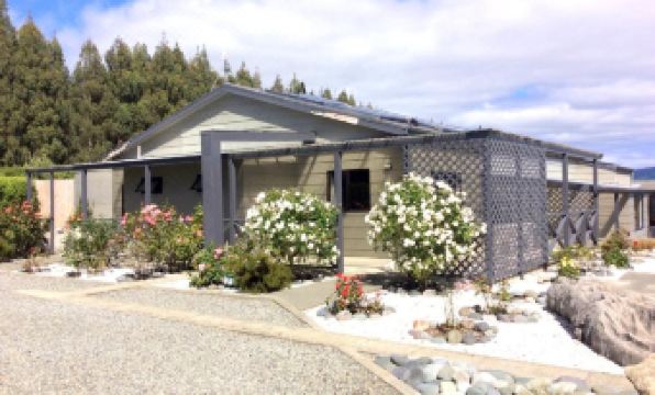 Fiordland Great Views Holiday Park