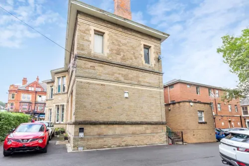 Host & Stay - Club Chambers