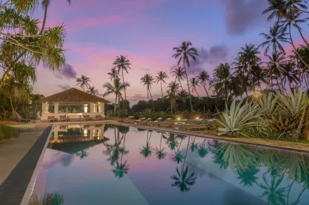 The Villa Bentota by KK Collection Отели рядом со станцией Aluthgama Railway Station