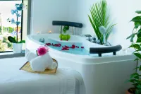 Kuwait Grand Hotel - badewanne