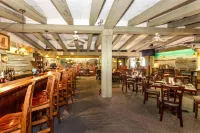 Provincetown Inn - bar