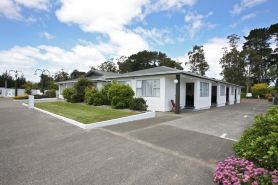 Queenspark Motel
