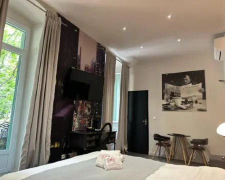 Hôtel les Voyageurs Hotels in Bastia