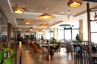 魯瓦揚塔拉蘇爾 Spa 酒店 - 早餐