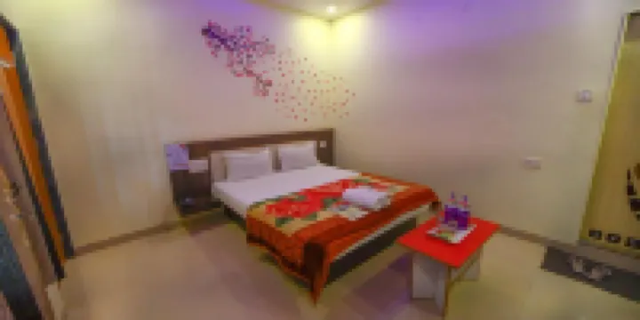 Hotel Green Exotica Mahabaleshwar - Standaard Kamer Met Ventilator