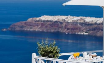 Artemis Villas , Imerovigli