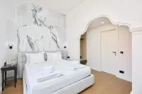 Tudisi Lux Suites by Dominium