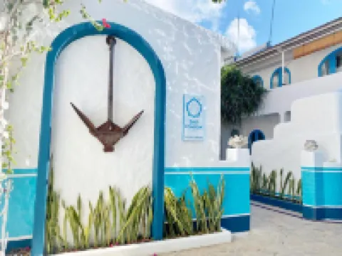 SAO CONDOR Hotels near Bãi Đầm Trầu