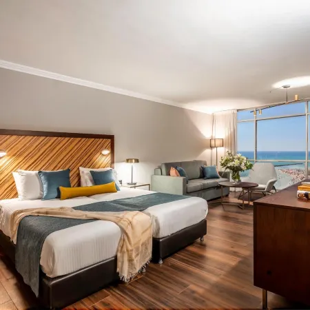 The Seasons Hotel -Studio & Suite