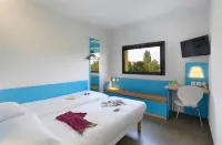 First Inn Hotel Blois - parking