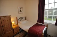 The Roundabout Hotel