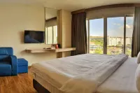 Lovina 0305 at Pelita Nagoya Apartment