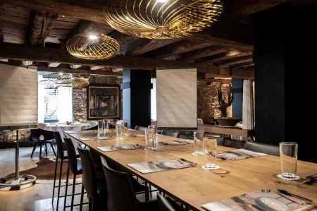 Relais et Châteaux le Chambard Отели рядом с достопримечательностью «Weiss»