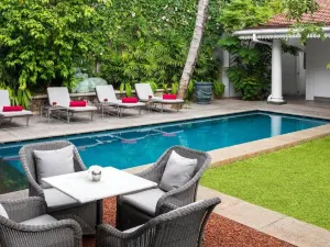 마니움파티 호텔