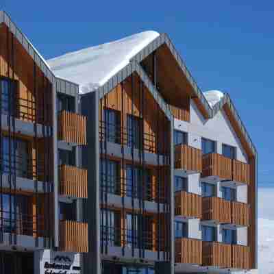 Skio Hotel Exterior