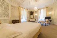 Château de Périgny, the Originals Relais Hotels in Vouille