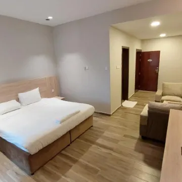 GRAND FLORA HOTEL Hotels near Qasr al-Hosn