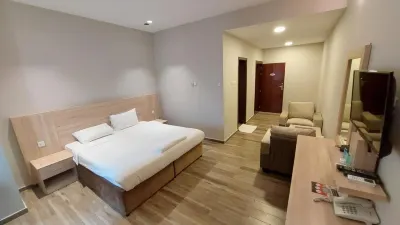 GRAND FLORA HOTEL Hotels in 