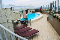 Residence le Carat Bonapriso - Rooftop Pools