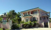 Dos Angeles del Mar Bed and Breakfast - 2-Star