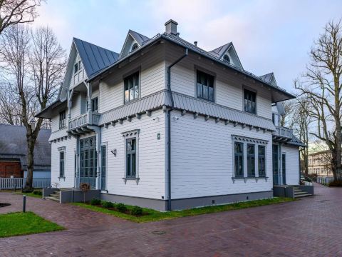 Roze Peldu Residence
