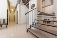 RedDoorz Plus Near Rsud Gunung Jati Cirebon Hotels in Harjamukti