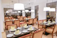 Muscat Inn Hotel - Bữa sáng