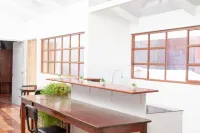 سولارا آرت هوتل باي أماك Hotels near Twelve Angled Stone