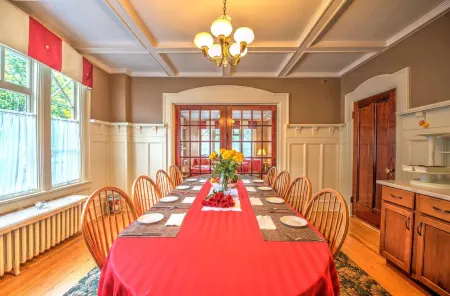 The Sonata Inn Отели в г. Корнуолл