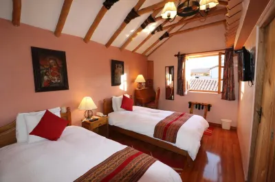 Hotel & Mirador Los Apus by DOT Tradition Отели в г. 