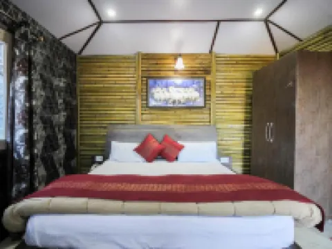 Glamwood Resort Dhanaulti, Ranked 1 in Dhanaulti Hotels in Kempty Range